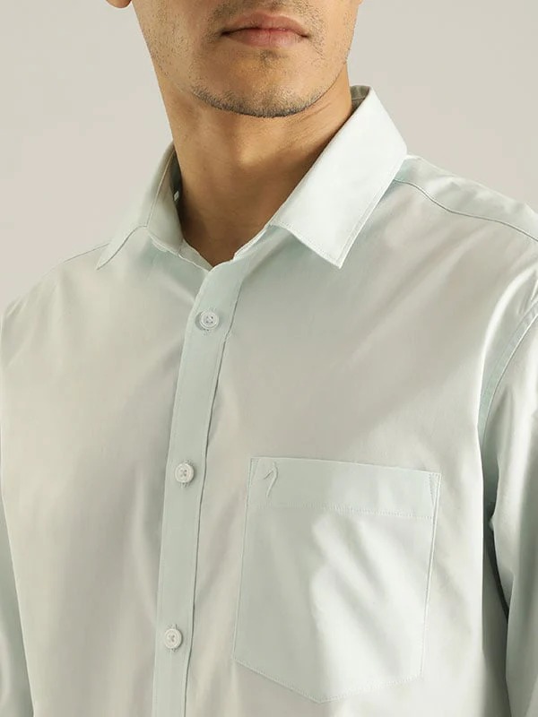Indian Terrain Men Solid Green Shirt